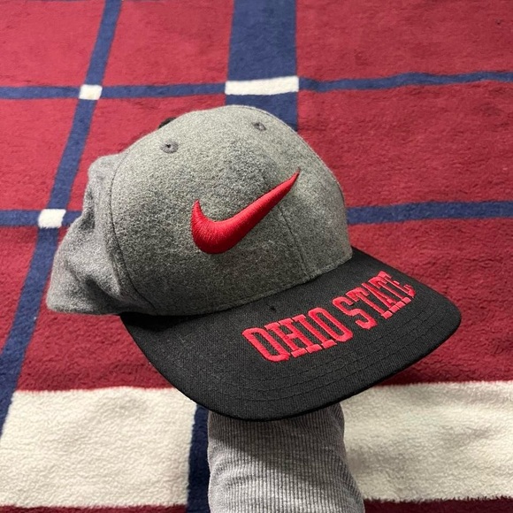 Nike Other - Vintage Rare Ohio State Buckeyes Nike Team Sports Snapback Hat Cap Swoosh grey